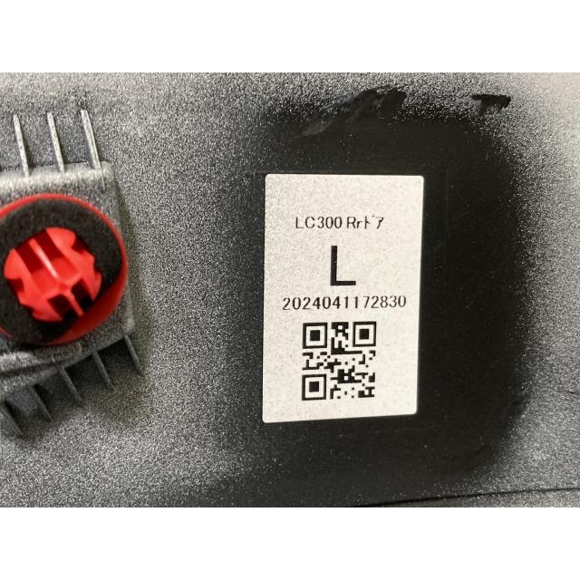 新車取り外し!ランドクルーザー/ランクル FJA300W/VJA300W 純正 左