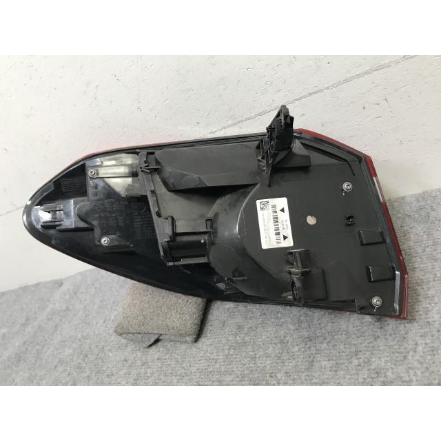 2シリーズ グランツアラー F46 純正 右 テールランプ/ライト/レンズ