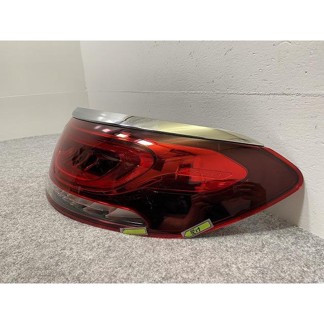 GLCクラス W253/C253 純正 後期 右 テールランプ/ライト/レンズ LED