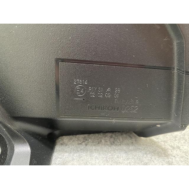 キックス/KICKS P15/RP15/SNP15 純正 右 テールランプ/ライト/レンズ