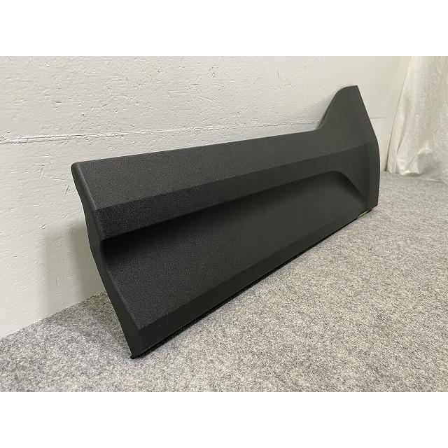 【専用】 新品!XC40 XB系/2019-2025 純正 左 リア ドア サイドパネル