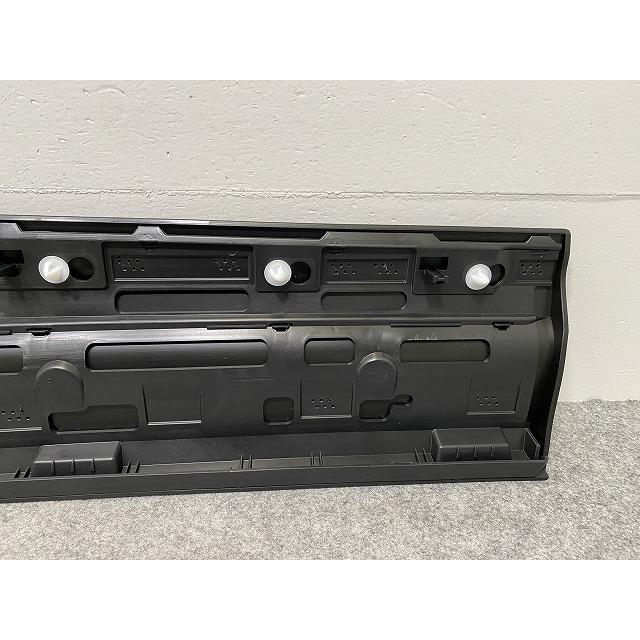 新品!XC40 XB系/2019-2025 純正 左 リア ドア サイドパネル 32409186