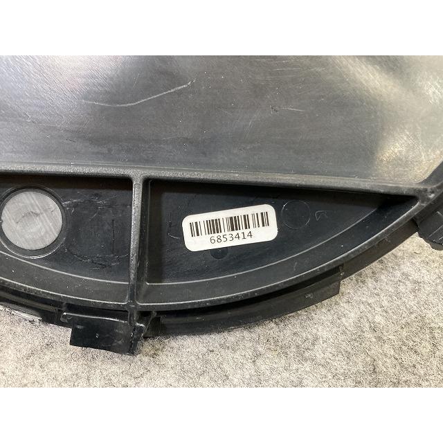 Cクラス W205 純正 フロント グリルエンブレム/ディストロニック付車用