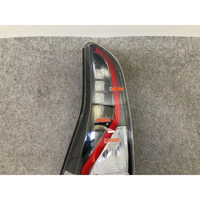 セレナ ハイウェイスター/C27/GFC27/GFNC27/GC27/GNC27 純正 後期 左