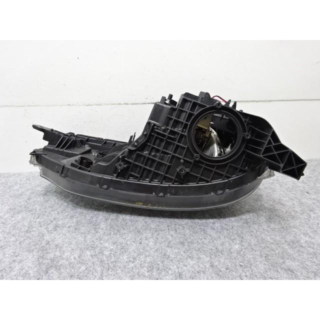 キューブ Z12/NZ12 右ヘッドライト/ランプ キセノン/HID STANLEY P8191