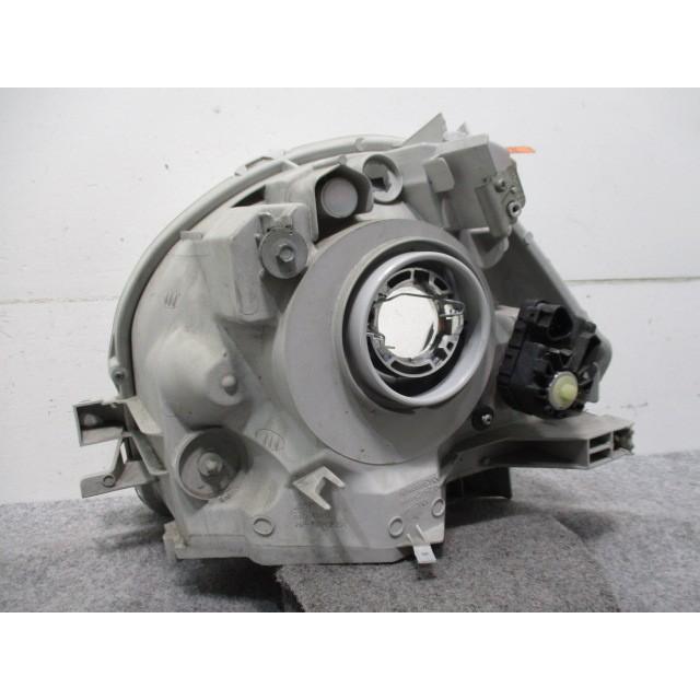 トヨタNCP81 NCP85 シエンタ　ヘッドライト左右セット　ハロゲン シエンタ NCP81G/NCP85G 右ヘッドライト/ランプ ハロゲン レベライザー