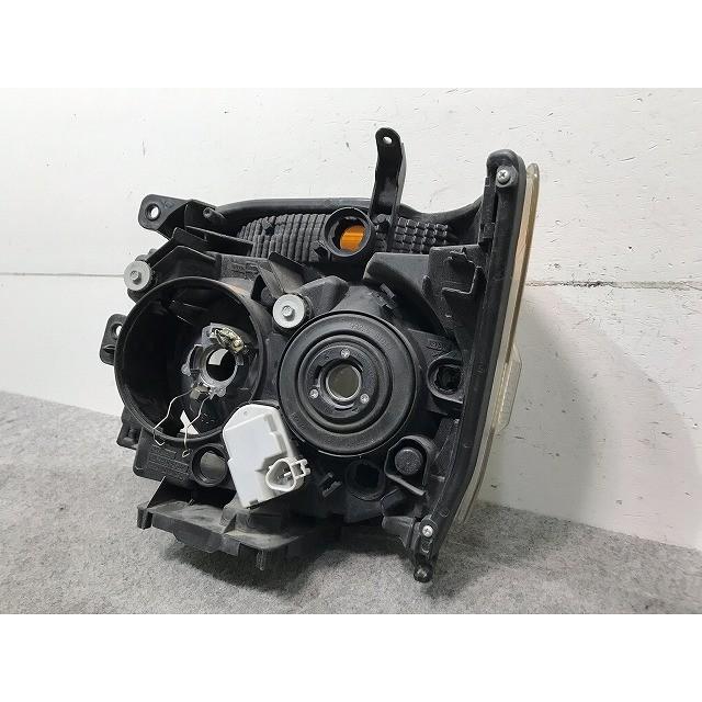 アトレーワゴン S320G/S330G 右ヘッドライト/ランプ キセノン KOITO