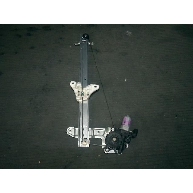 スペーシア DBA-MK32S 右Fドアレギュレータ・モーター カスタムXS CVT