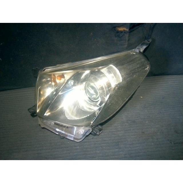 iQ DBA-KGJ10 左ヘッドランプASSY 100G K41A-01A 81185-74020