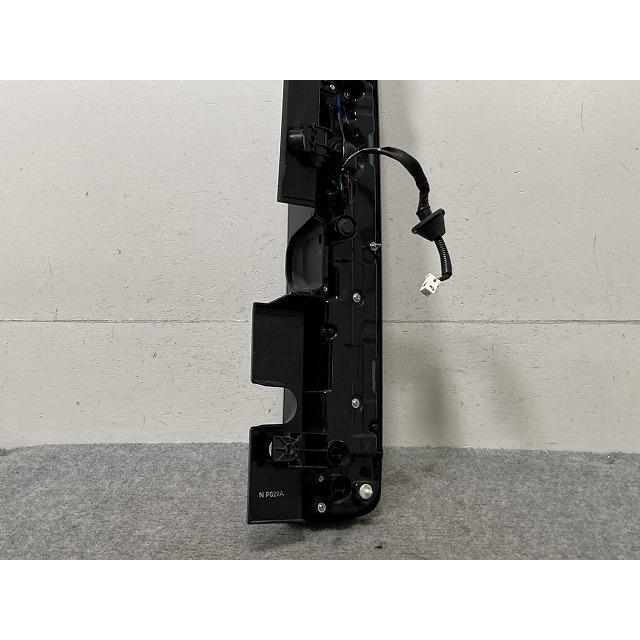 ステップワゴン (RP8) 純正テールランプ 左側 ステップワゴン RP6/RP7/RP8 純正 左 テールランプ/ライト/レンズ LED