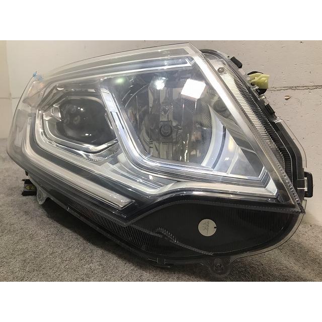 ステップワゴン RP1/RP2 純正 右ヘッドライト/ランプ LED LE 14 D 6331