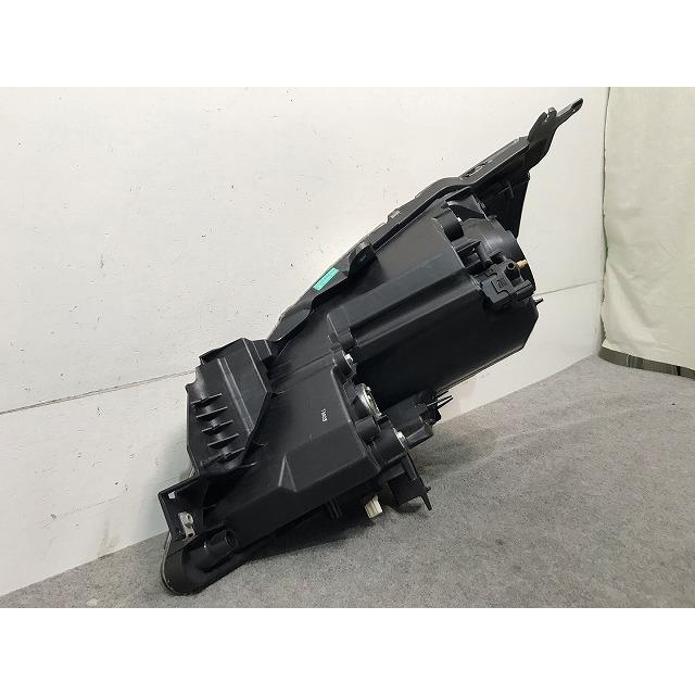 MPV LY3P 純正 右ヘッドライト/ランプ キセノン HID 刻印ネ STANLEY