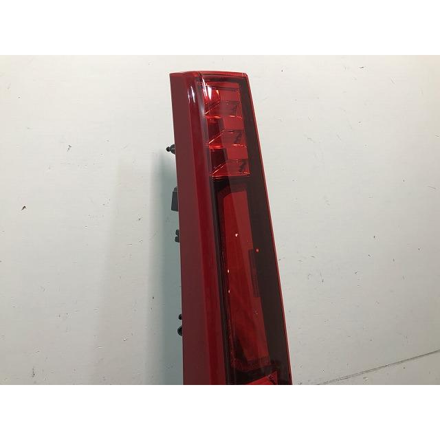 ★未使用　新車はずし品　ルーミー　トール　タンク　純正テールランプ★テールライト ルーミー タンク トール ジャスティ M900A M910A M900S M910S M900F