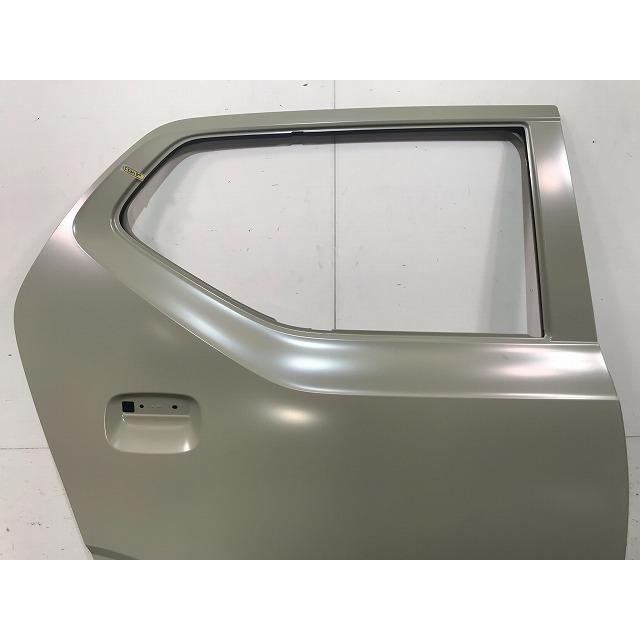 新品! アルト/キャロル HA36S/HA36V/HB36 純正 右リアドア 68003-74P00 