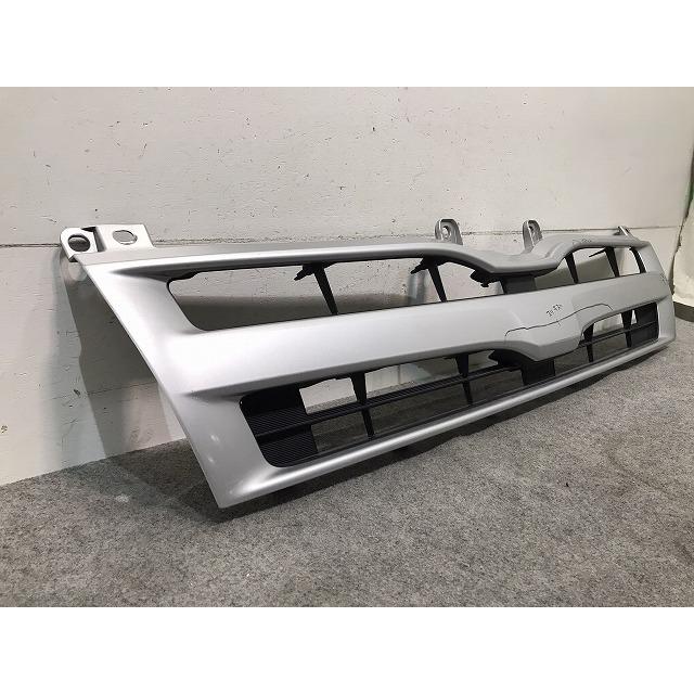 ハイエース/レジアスエース 200系/3型/標準 純正 フロントグリル