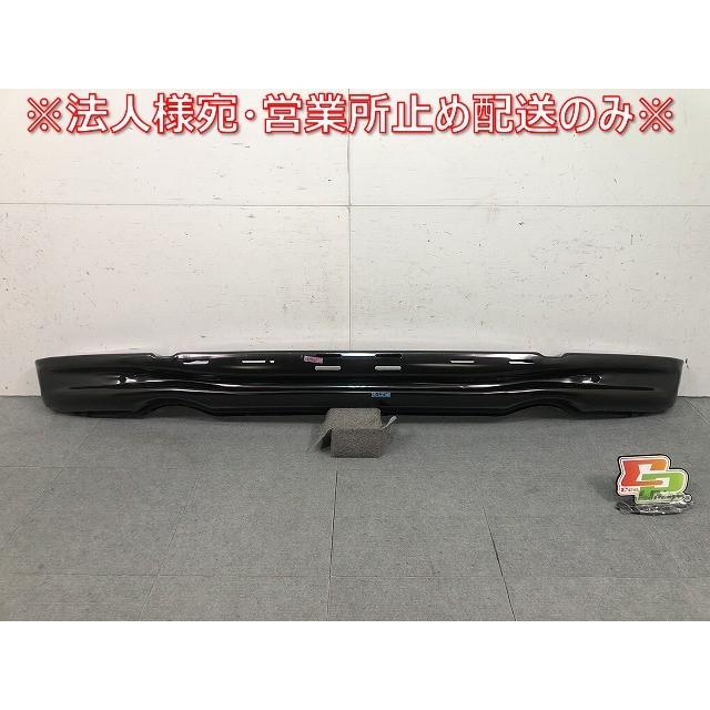 新品! X5シリーズ E53/2000-2006 純正 リアバンパー ホースメント 51128250415 ブラック BMW (116966)