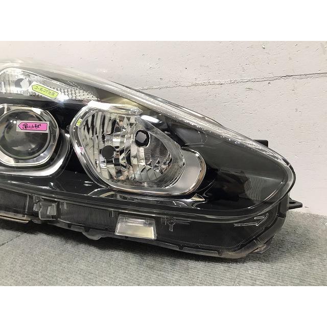 SIENTA 170系 ヘッドライト右側