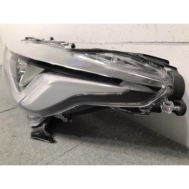 ヤリス Z/MXPA10/MXPA15 HV/MXPH10/MXPH15/MXPH14/MXPH17 純正 左