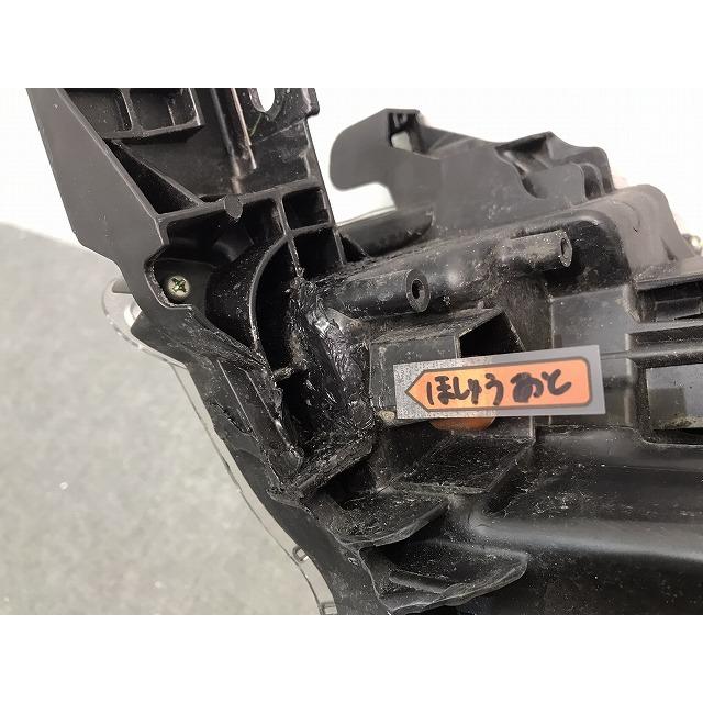 ハイラックス GUN125 純正 後期 右 ヘッドライト/ランプ LED