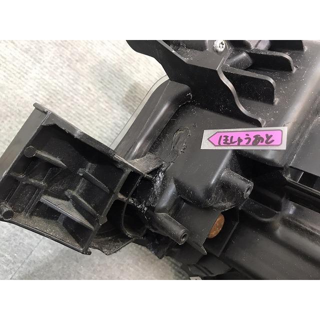 ハイラックス GUN125 純正 後期 右 ヘッドライト/ランプ LED