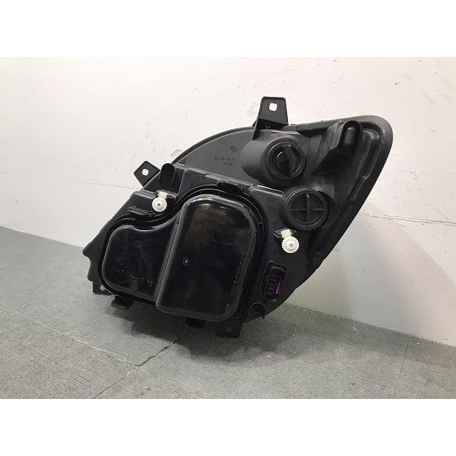 新品! スプリンター/バン トラック/W906 純正 右ヘッドライト