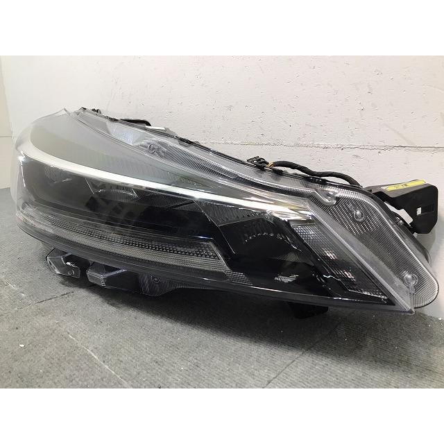 キックス KICKS/P15 純正 右ヘッドライト/ランプ LED レベライザー