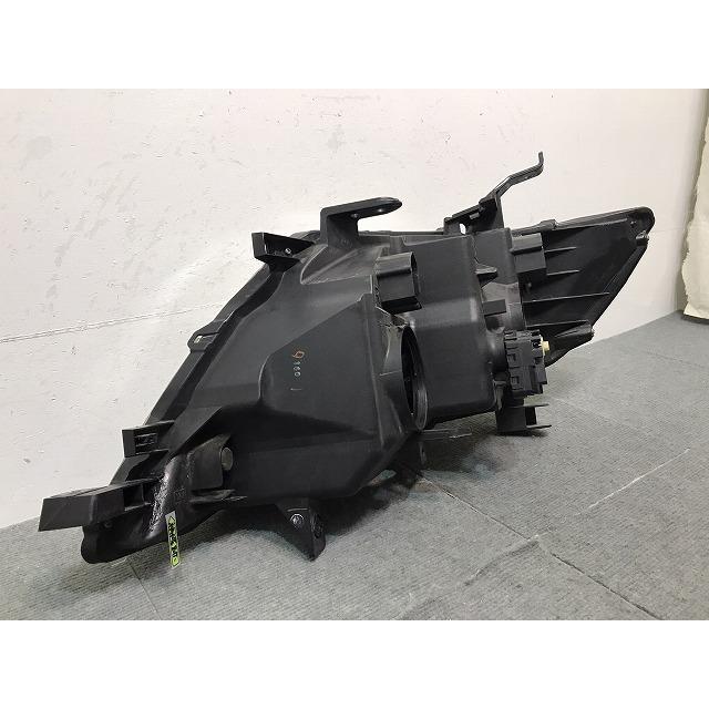 セレナ SERENA/C25/CC25/CNC25/NC25 純正 後期 右ヘッドライト/ランプ