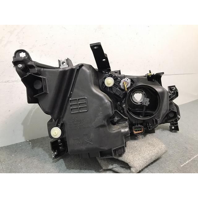 日産 セレナ ハイウェイスター C27 前期 純正 LED ヘッドライト 左側 セレナ ハイウェイスター／XV／X／G／C27 純正 前期 左ヘッド