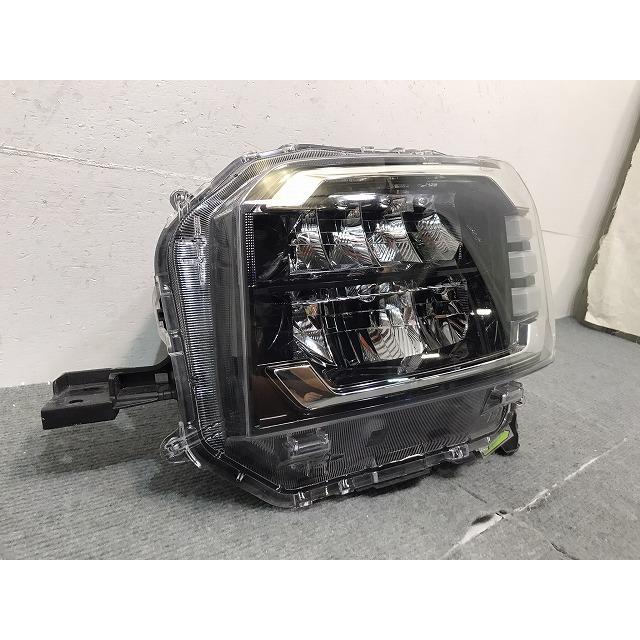 ダイハツ　タフト　左ヘッドライト タフト LA900S/LA910S 純正 左ヘッドライト/ランプ レベライザー