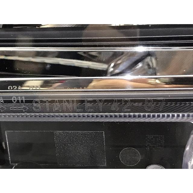 トヨタ☆RAV4 MXAA52／MXAA54 MXAH52／MXAH54 純正 右ヘッドライト