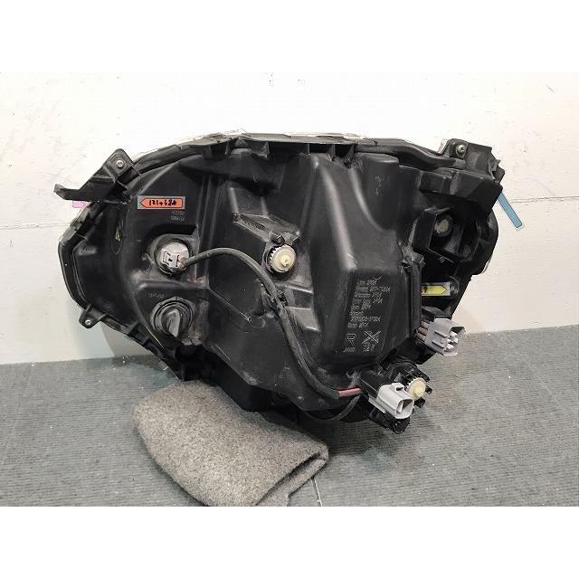 ムーヴ キャンバス キャンパス LA800S LA810S 純正 右ヘッドライト