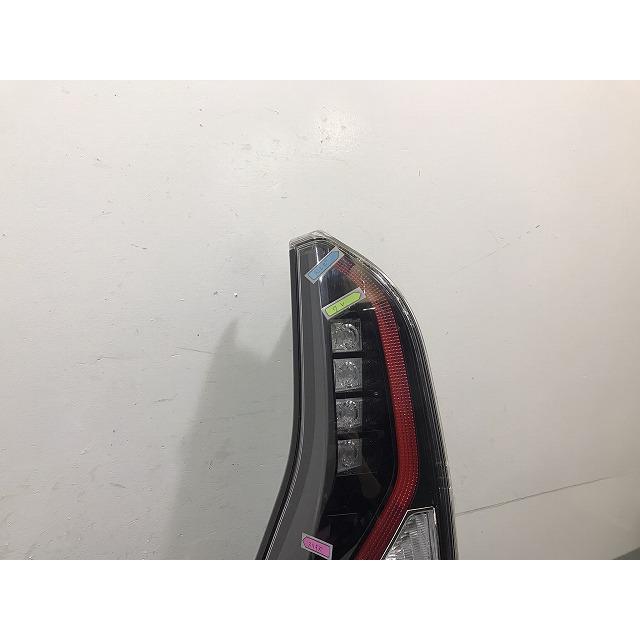 セレナ ハイウェイスター C27/GC27/GFC27/GNC27/GFNC27 純正 後期 左