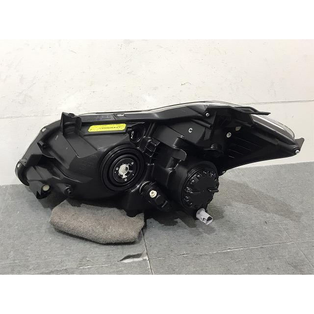 新車取外!ブレイド AZE154H/AZE156H/GRE156H 純正 右ヘッドライト