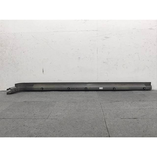 新品!キャラバンNV350 E26 純正 右リアスライドドアガイドレール 77760