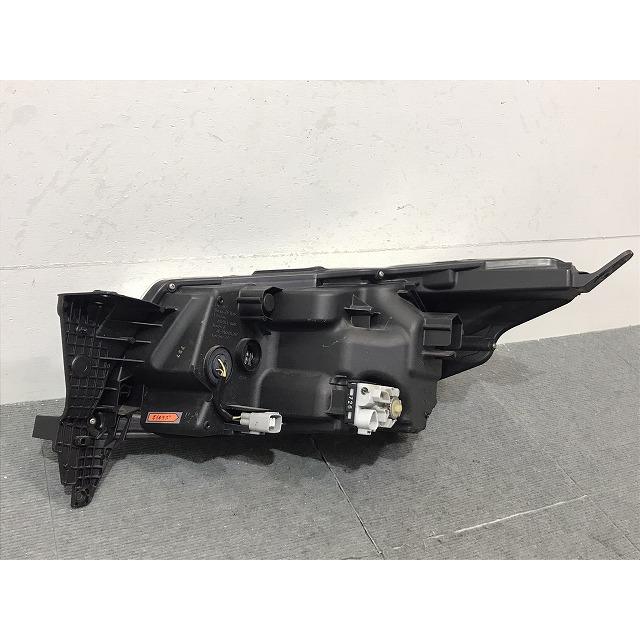 ソリオ バンディッド MA36S/MA46S 純正 右ヘッドライト/ランプ