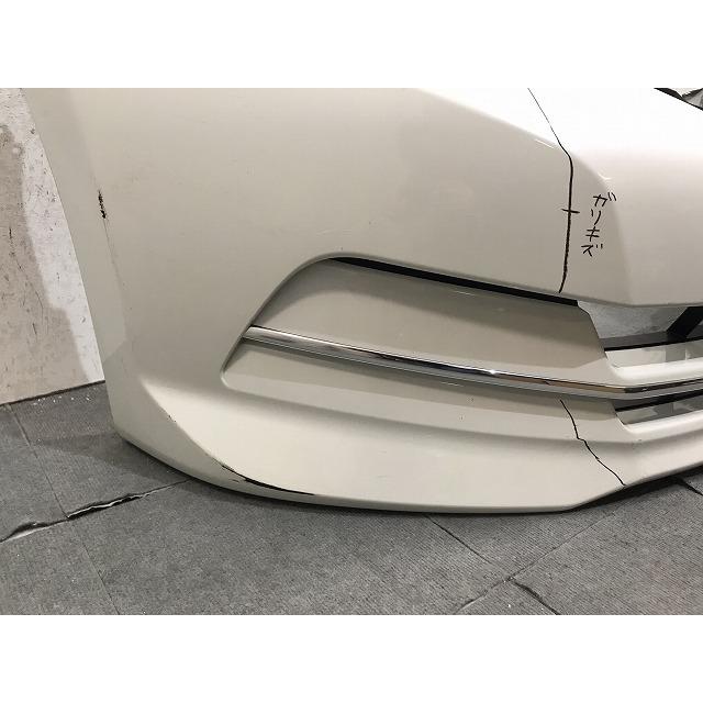 ノート/ライダー E12/HE12/NE12 純正 前期 フロントバンパー 62022  