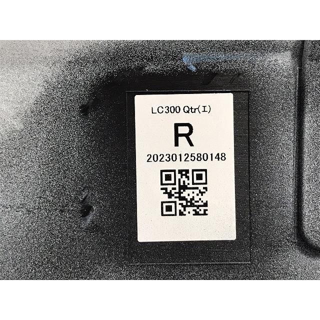 新車外し!ランドクルーザー/ランクル FJA300W/VJA300W 純正 右リア