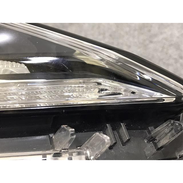 カムリ/ハイブリッド AXVH75/AXVH70 純正 前期 右 ヘッドライト