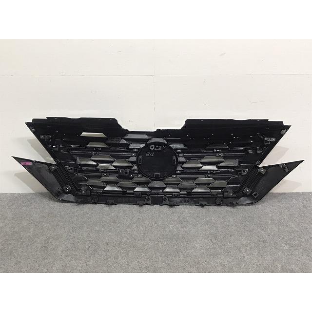 セレナ e-POWER C27/HC27 純正 後期 フロント グリル/ラジエーター