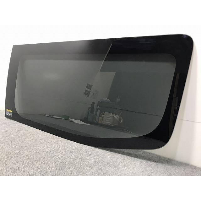 日産キャラバン右スライドドアガラスNV350 E26