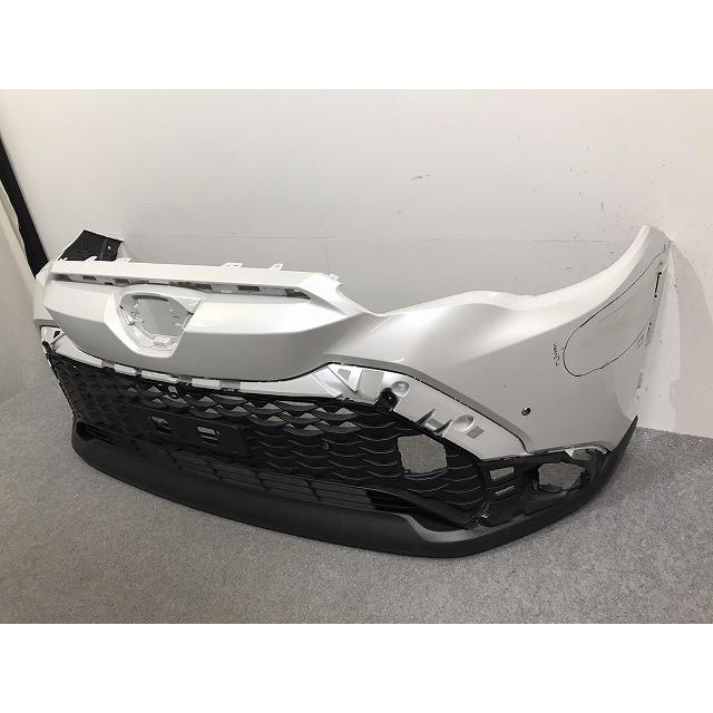 カローラ クロス/ハイブリッド ZSG10/ZVG11/ZVG15 純正 フロント 