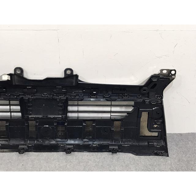 ハイエース/レジアスエース 200系/6型/標準 純正 後期 フロントグリル