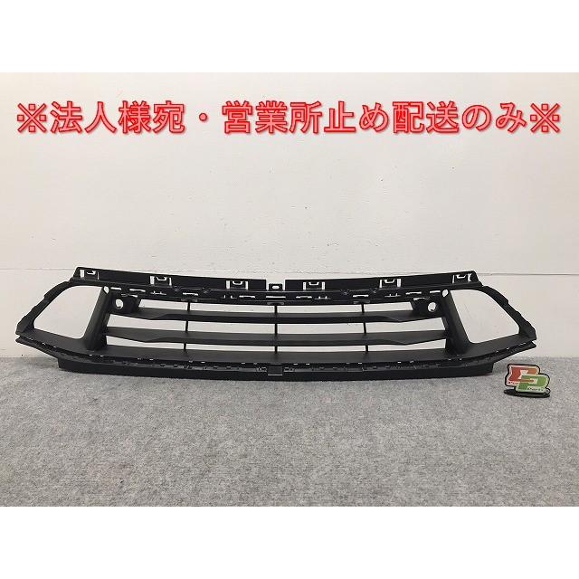 新品!2シリーズ F45 ハッチバック 純正 フロント グリル ラジエーター