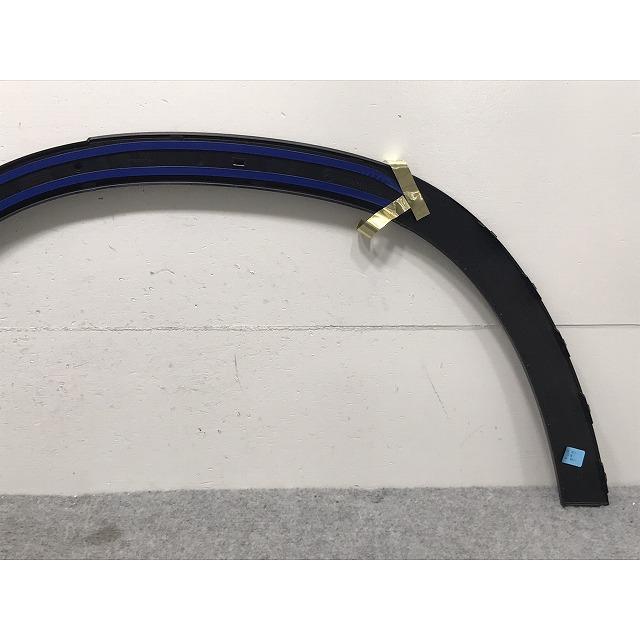 新品!GLAクラス X156 純正 右リア フェンダーアーチモール/オーバー