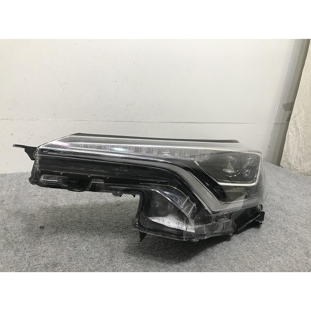 C-HR　右　ヘッドライト　ZYX10　10-111 C-HR/CHR ZYX10/NGX10/NGX50 純正 中期 左 ヘッドライト/ランプ LED