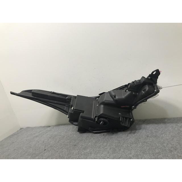 C-HR/CHR ZYX10/NGX10/NGX50 純正 中期 左 ヘッドライト/ランプ LED