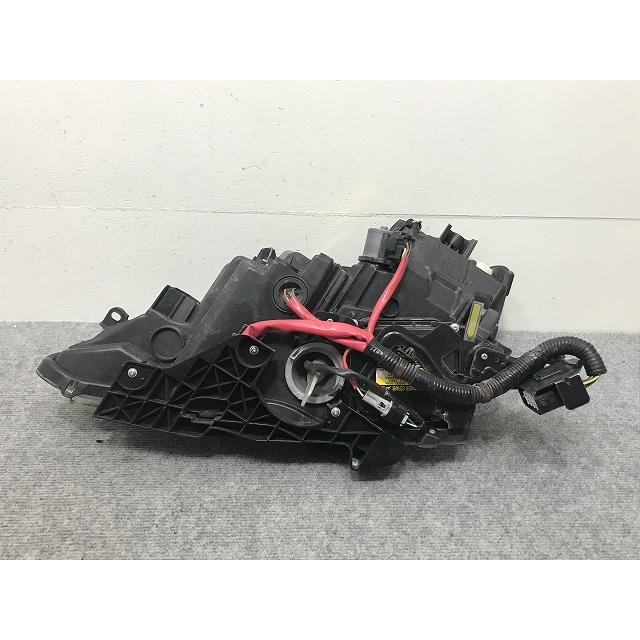 IS /GSE20/GSE21/GSE25 純正 前期/中期 右 ヘッドライト/ランプ