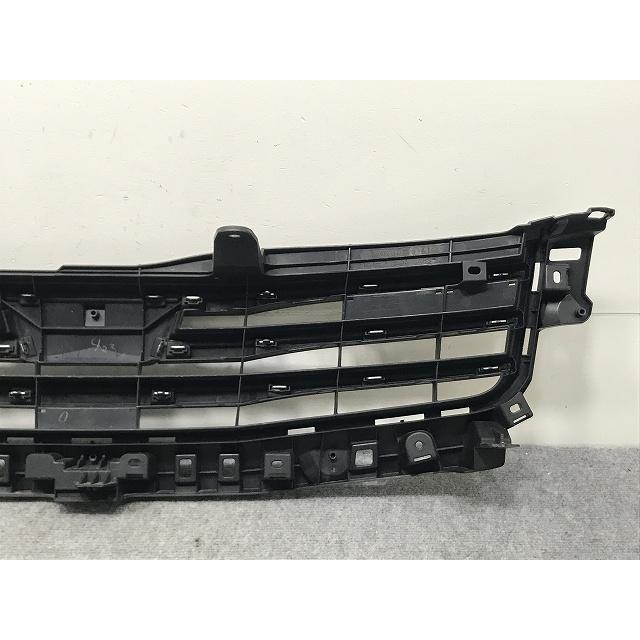 80ノア　ラジエーターグリル ノア NOAH YY/X/G 70系/ZRR70G/ZRR75G 純正 後期 フロント グリル