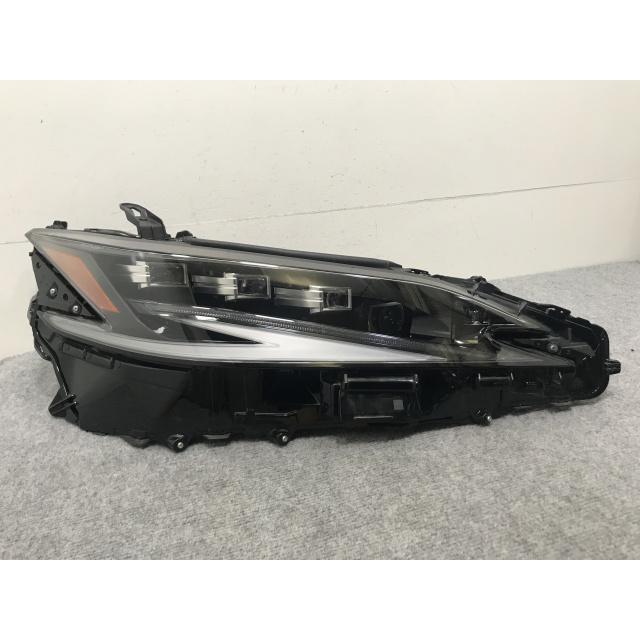 ES AXZH10/AXZH11 純正 右 ヘッドライト/ランプ LED 刻印タ 3眼 KOITO 
