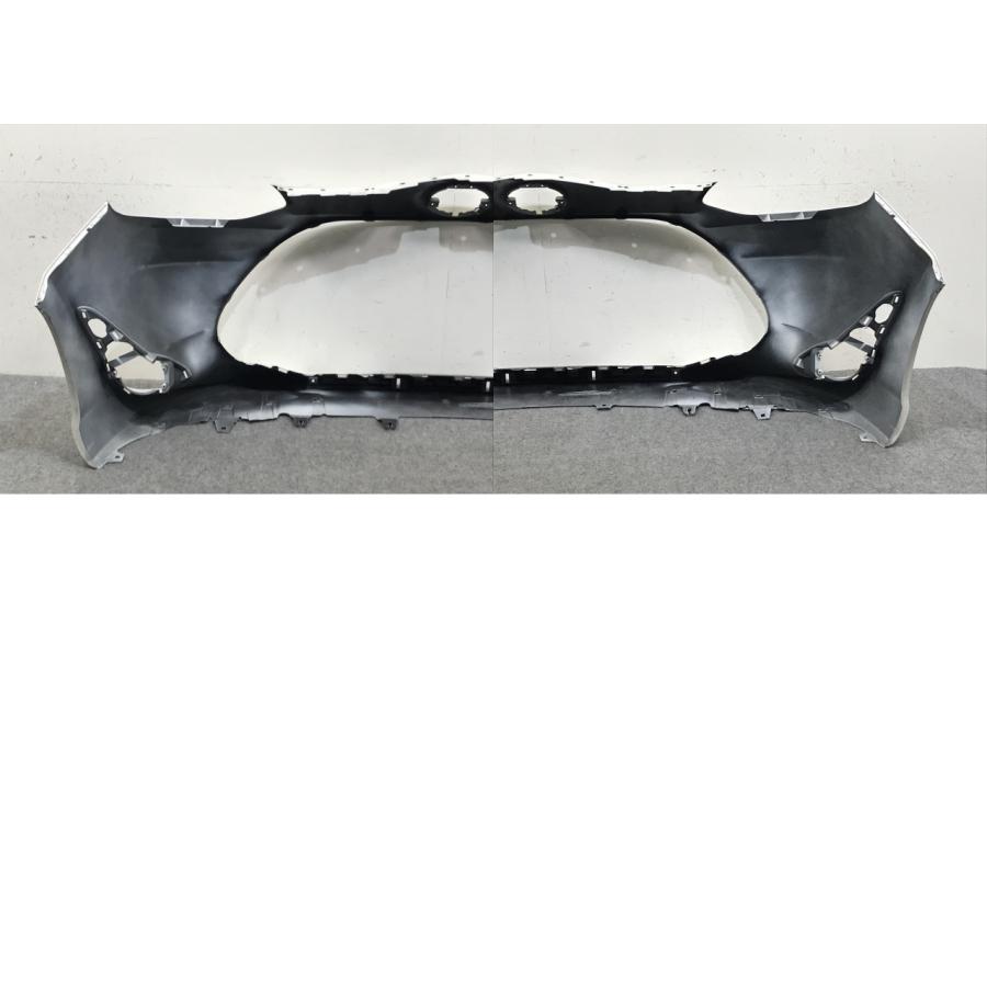 アクアAQUANHP10純正フロントバンパー シルバー 52119